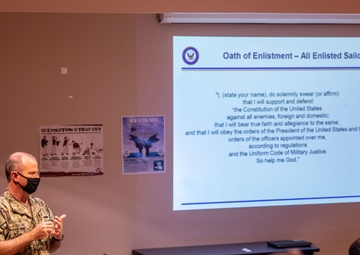 Navy reservists tackle topic of extremism