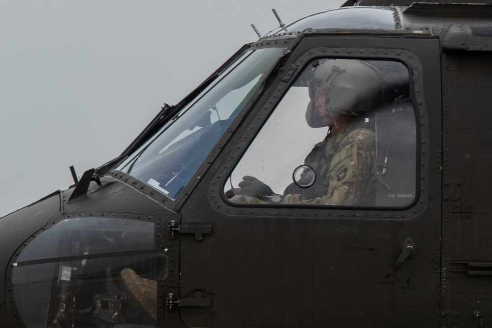 101st Combat Aviation Brigade Phantoms conduct night training