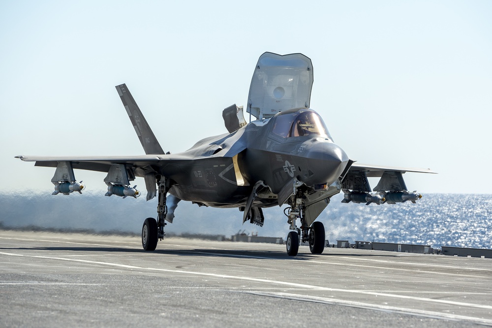 DVIDS - Images - F-35B prepares to launch for the first ski jump short ...