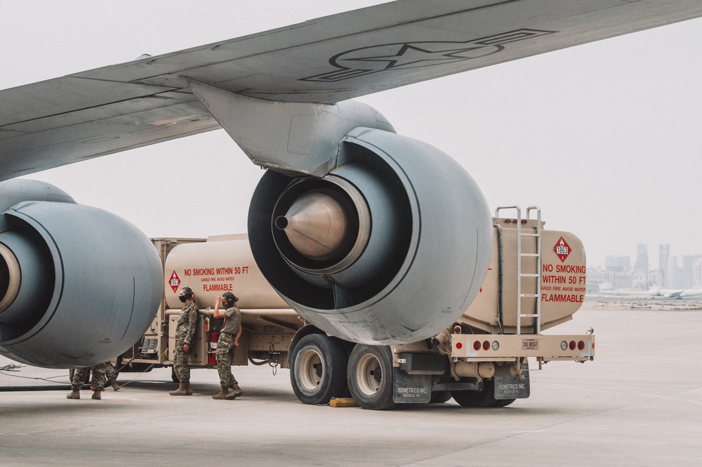 Hot refuel strengthens partnerships between U.S. Air Force and Qatar Emiri Air Force