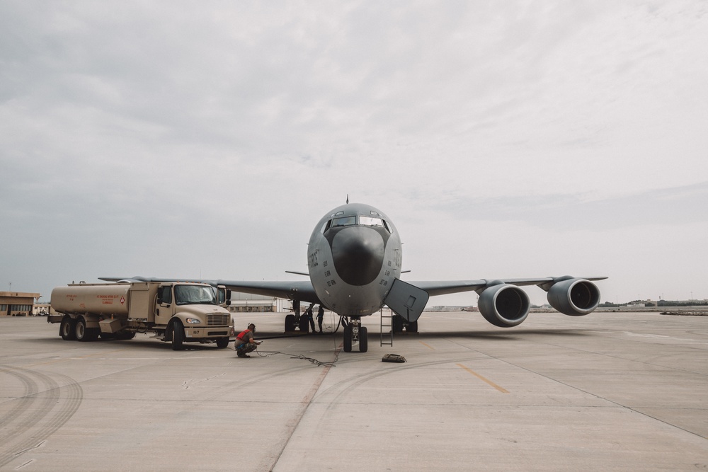 Hot refuel strengthens partnerships between U.S. Air Force and Qatar Emiri Air Force