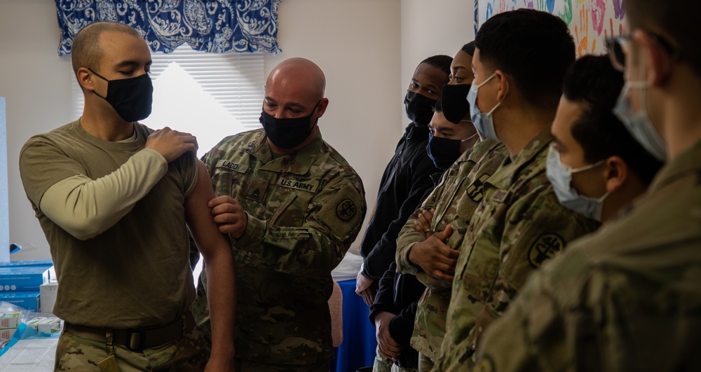 U.S. Service members assist FEMA on opening day of new CVC in New Jersey