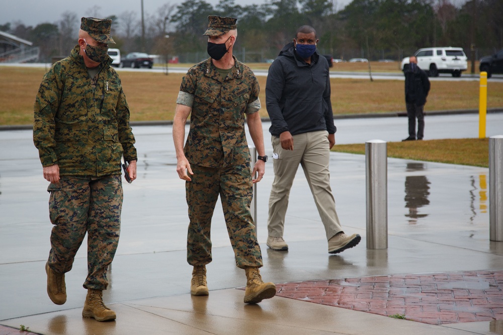 Commandant of the Marine Corps Visits MARSOC HQ