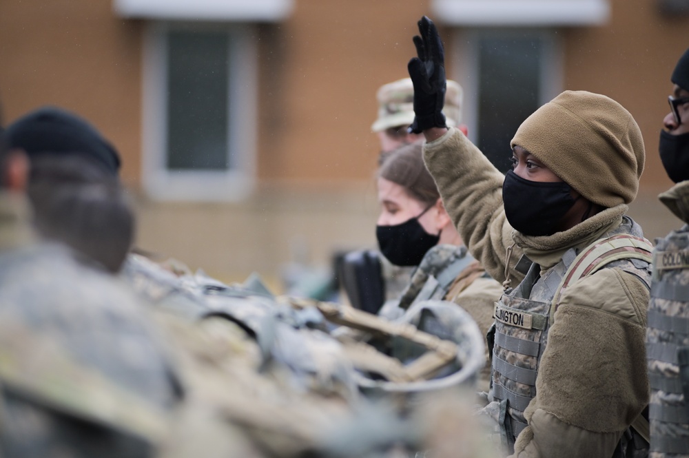 Illinois National Guard Members Return Home From Washington, D.C. Deployment