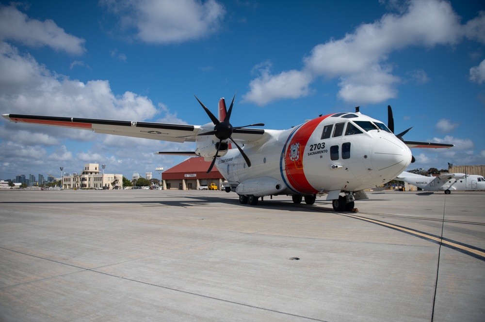 Coast Guard members transfer COVID-19 vaccines from Alameda to San Diego