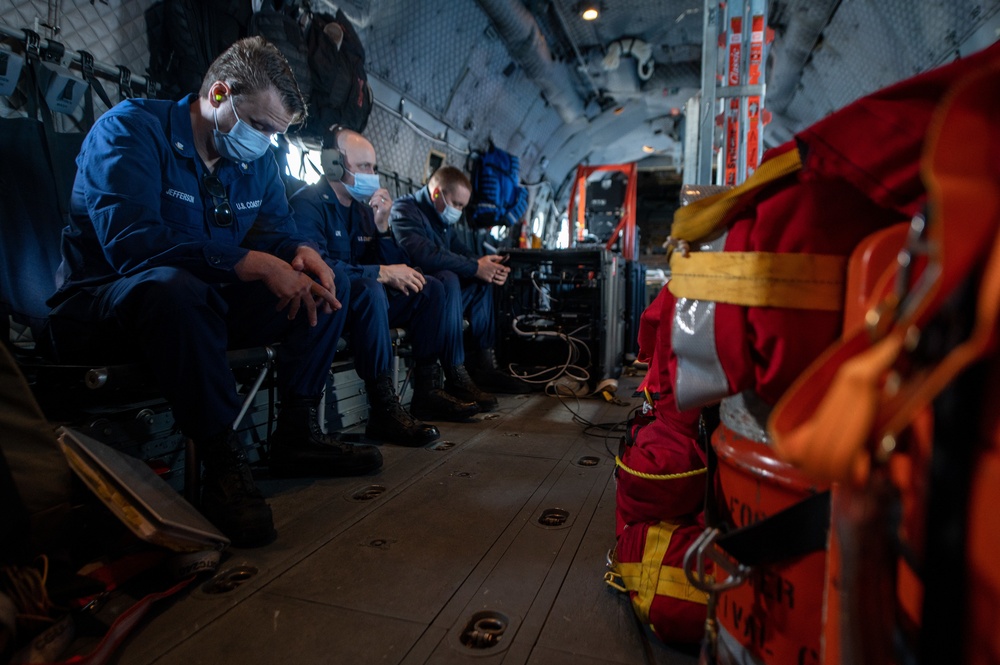 Coast Guard members transfer COVID-19 vaccines from Alameda to San Diego