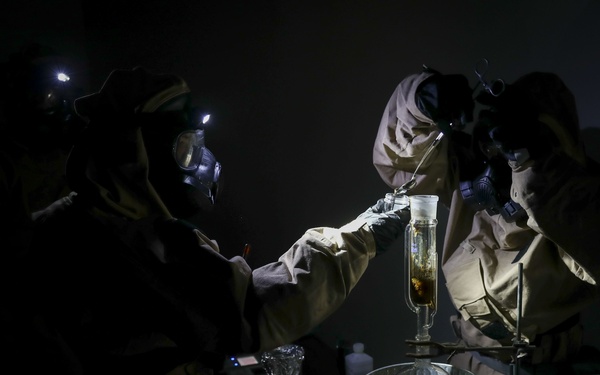 1st Marine Division CBRN trains at Guardian Centers