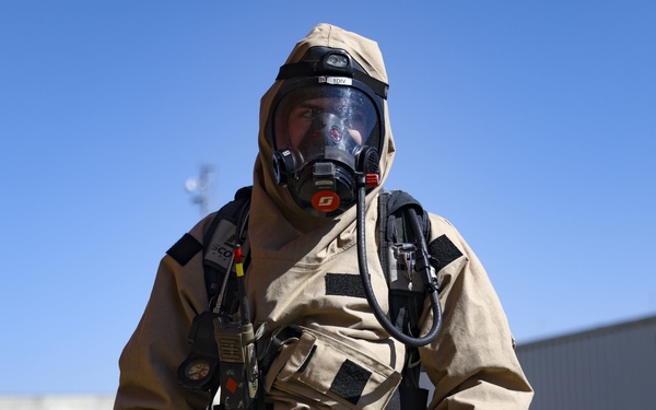 1st Marine Division CBRN trains at Guardian Centers