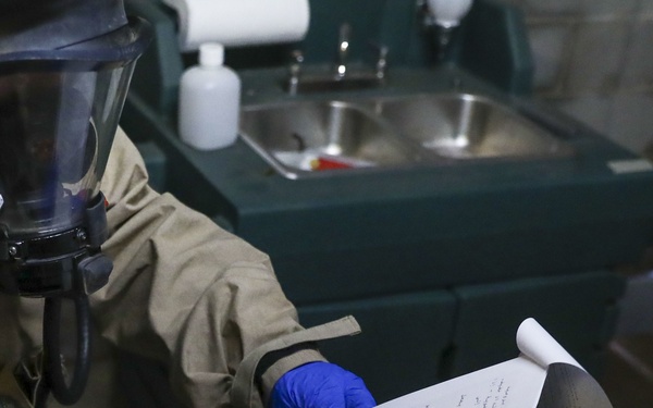 1st Marine Division CBRN trains at Guardian Centers