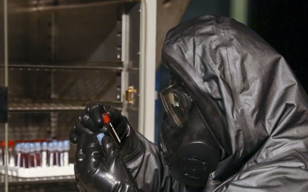 1st Marine Division CBRN trains at Guardian Centers