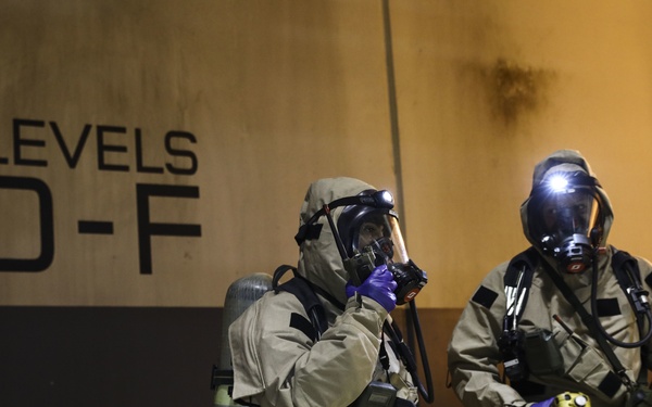 1st Marine Division CBRN trains at Guardian Centers