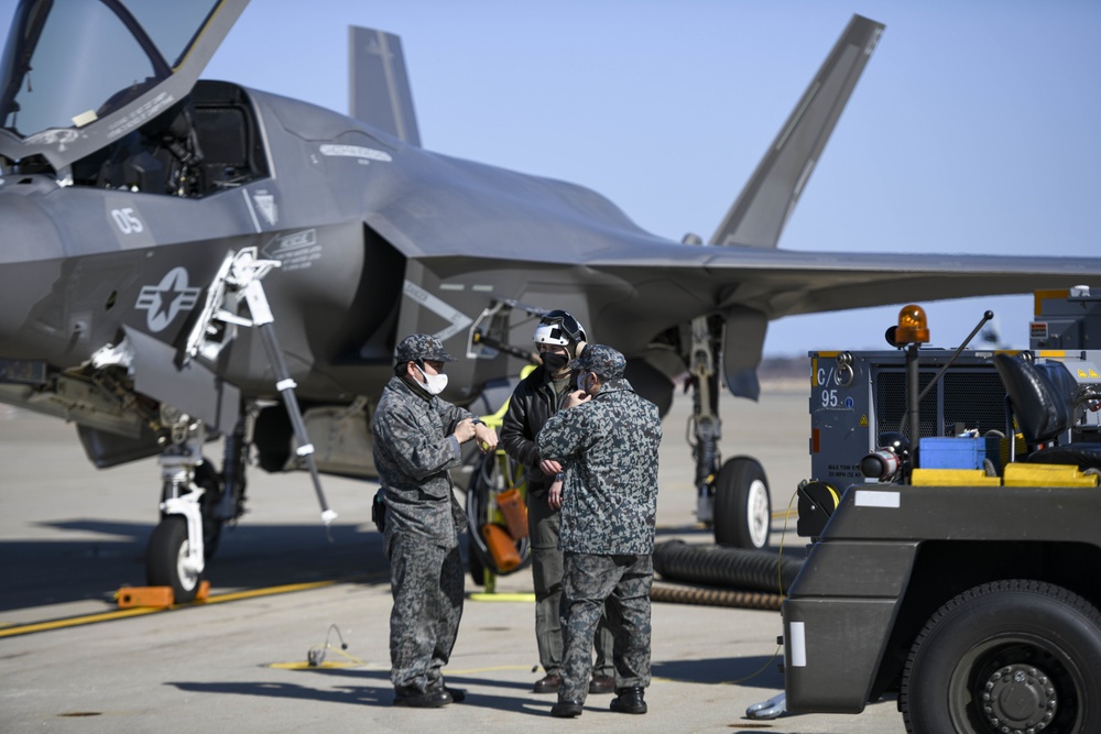 VMFA-121 Maintenance