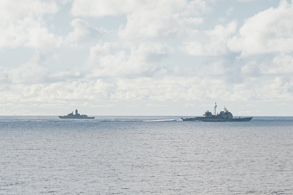 USS Bunker Hill PASSEX with Royal Australian Navy