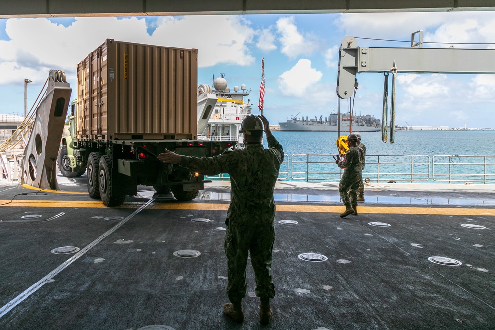 NMCB 4 Conducts MOX with USNS Fall River
