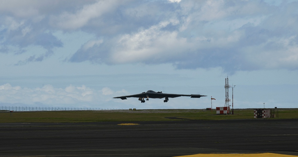 B-2 Spirit arrives at Lajes Field, Azores