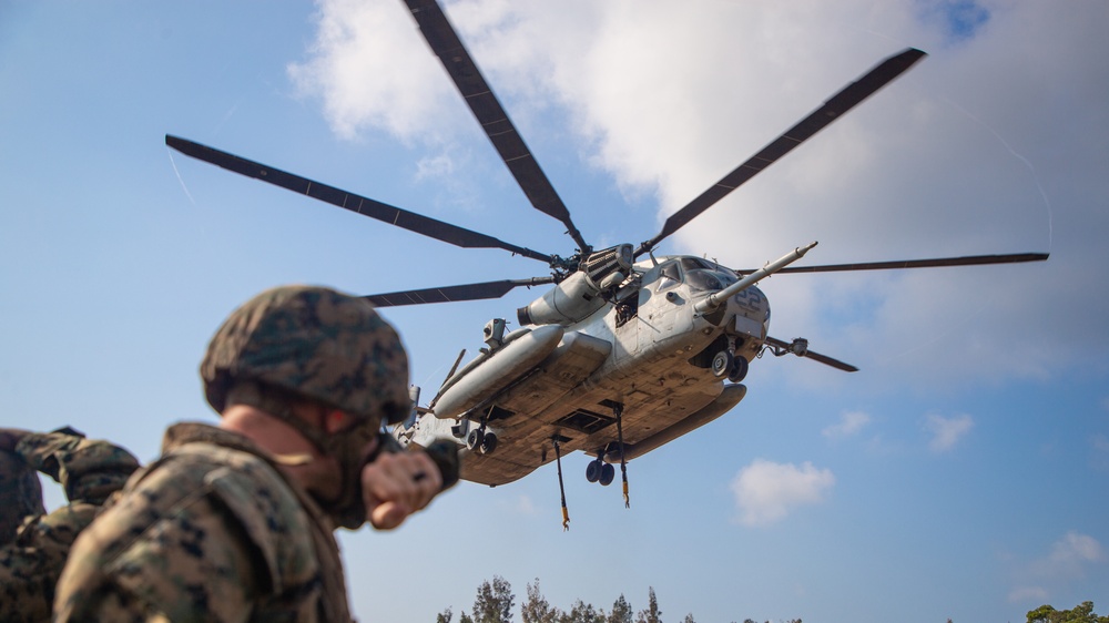 CH-53E Super Stallion Hoist Operations