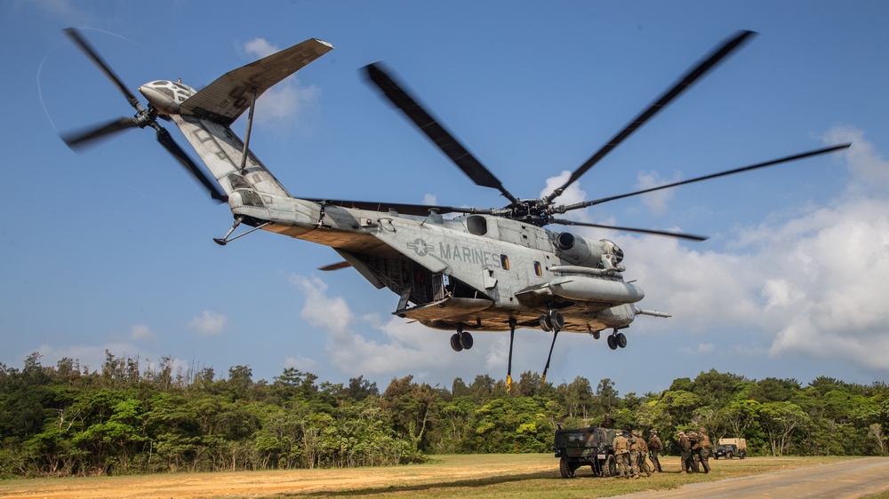 CH-53E Super Stallion Hoist Operations