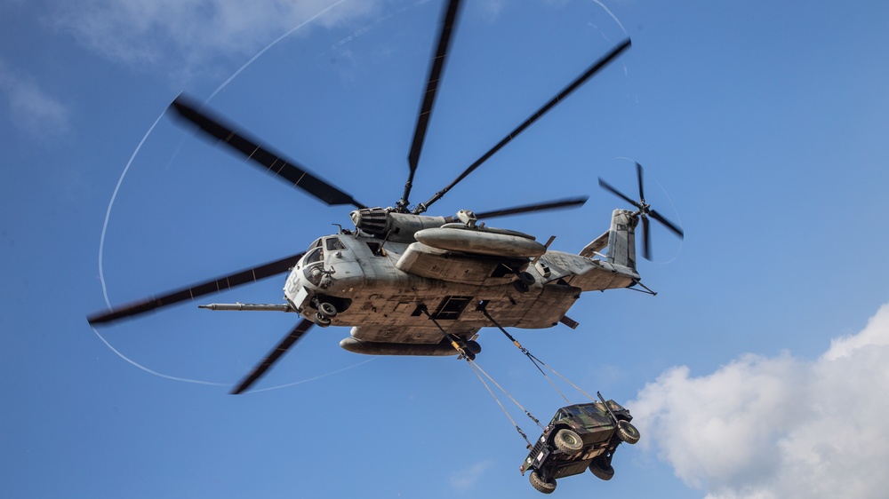 CH-53E Super Stallion Hoist Operations