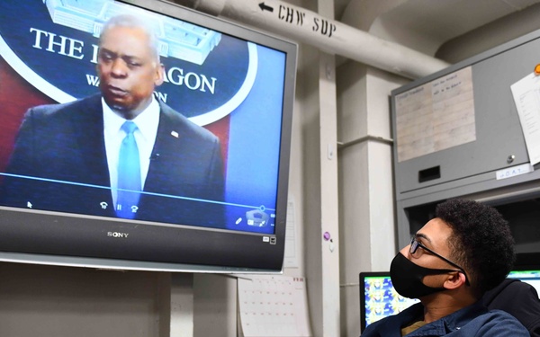 USS Blue Ridge Conducts Extremism Training