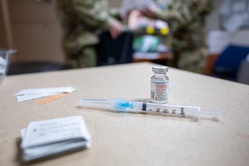 Moderna COVID-19 vaccine [Image 1 of 3]