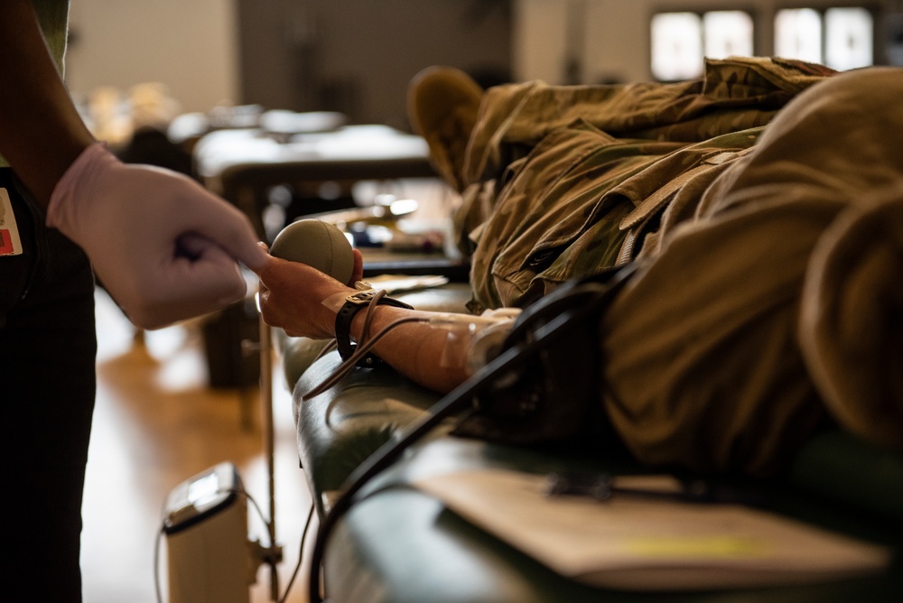 Service Members Donate Blood