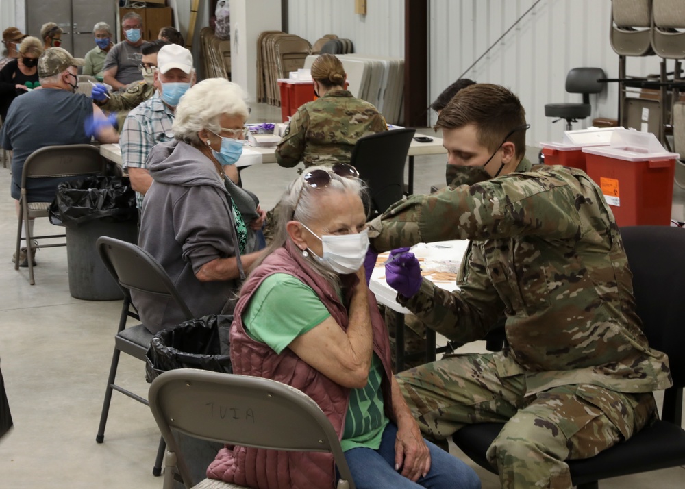 AZNG assists La Paz County Health Department vaccination site in Salome, Ariz.