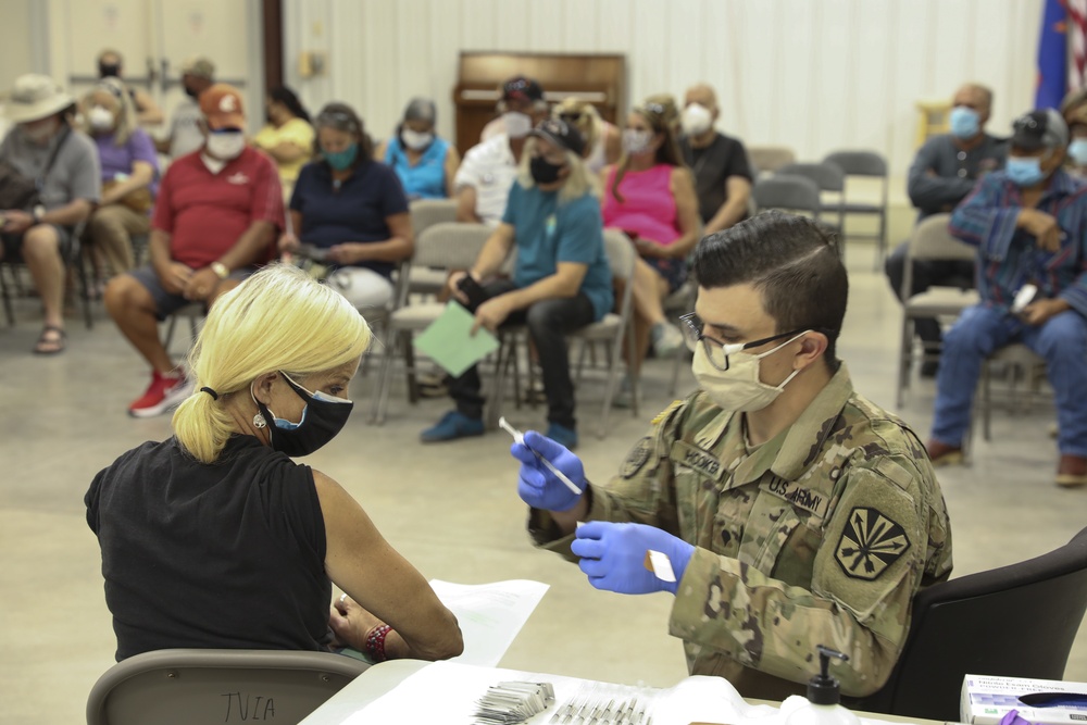 AZNG assists La Paz County Health Department vaccination site in Salome, Ariz.