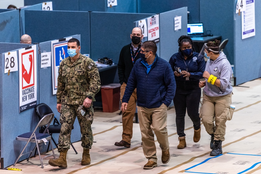 FEMA Opens NY CVC at York College