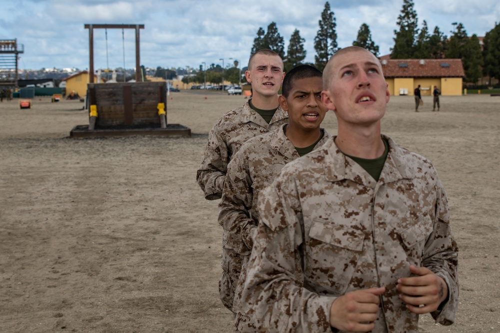 Lima Company, 3rd Recruit Training Battalion Conduct Confidence Course