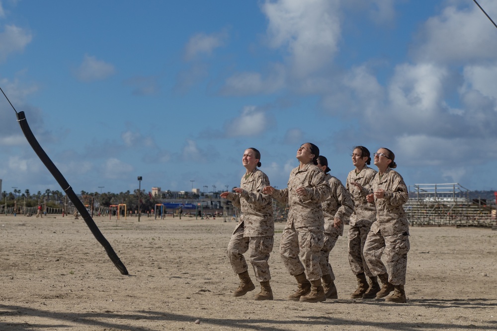 Female Recruits Abroad MCRD San Diego