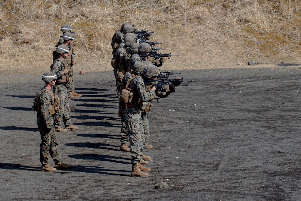 Echo Battery conducts small arm and crewserved weapons range