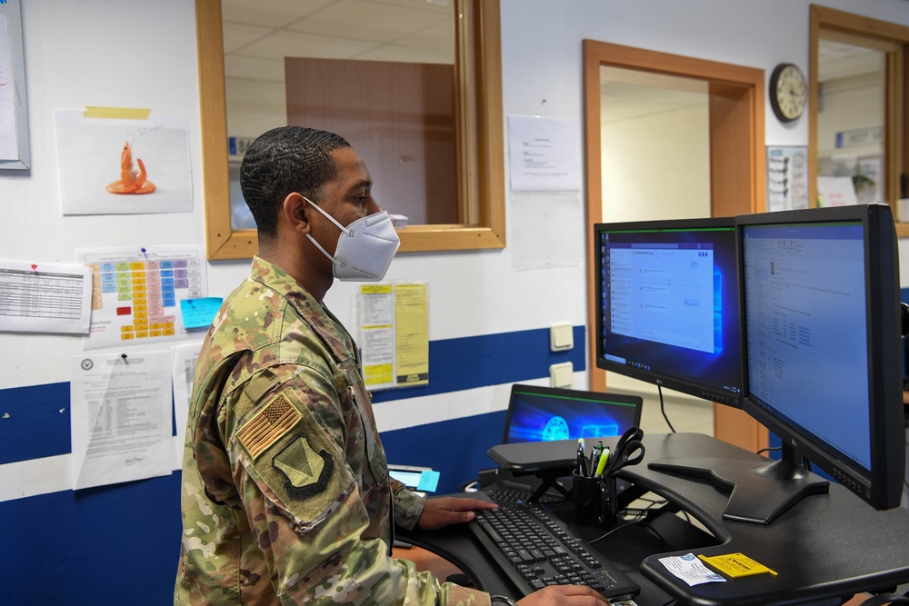 Safety Office Airman receives Airlifter of the Week