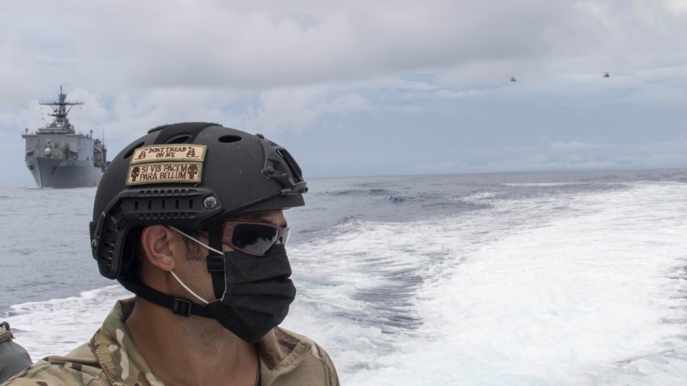 EOD rehearses mine countermeasures at sea