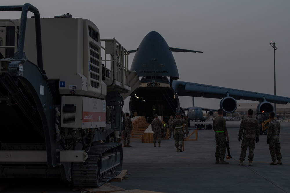557 ERHS crushes initial cargo load of rock crusher