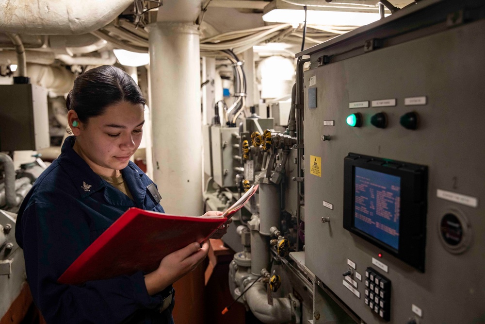 USS Porter Returns To Rota, Spain