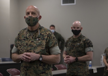 America’s top Marine general rides in new, state-of-the-art helicopter