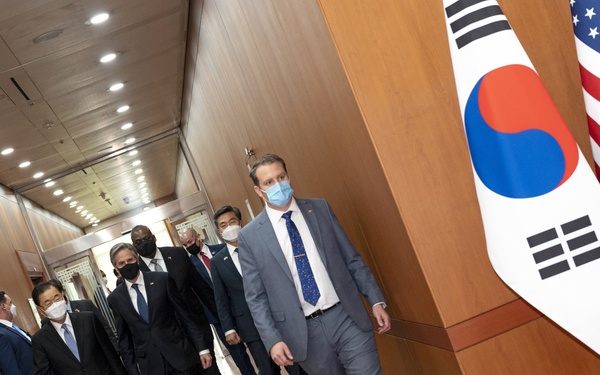 US, South Korean Officials Initial Special Measures Agreement