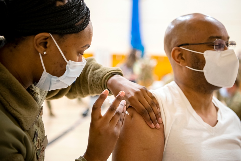 501st CSW conducts first Mass-Covid-19 vaccination line