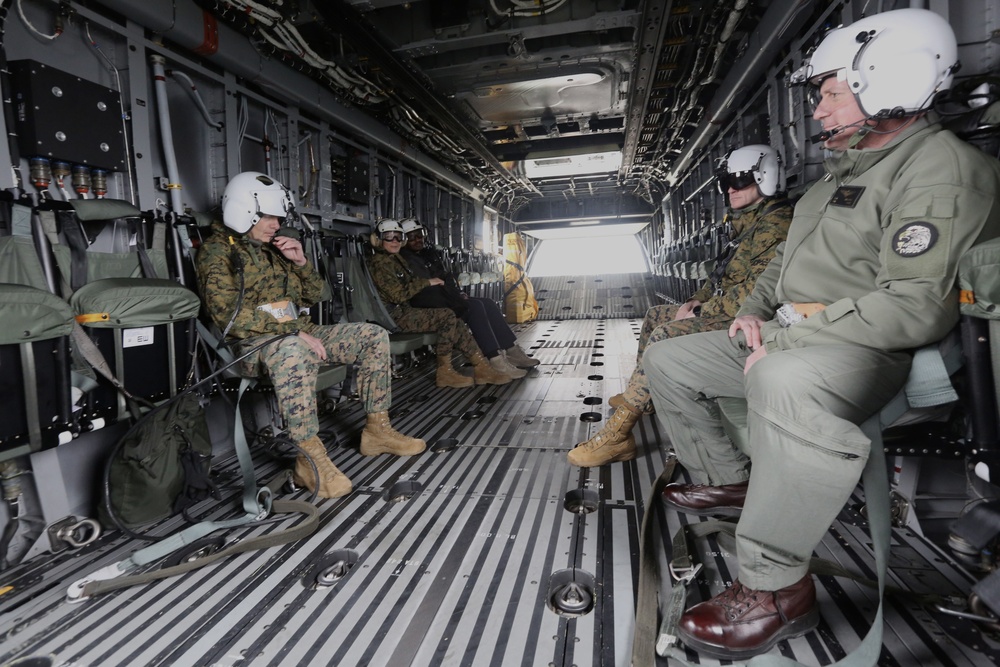 Commandant of the Marine Corps rides CH-53K