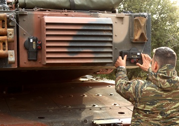 Armored units from US and Greece train force-on-force