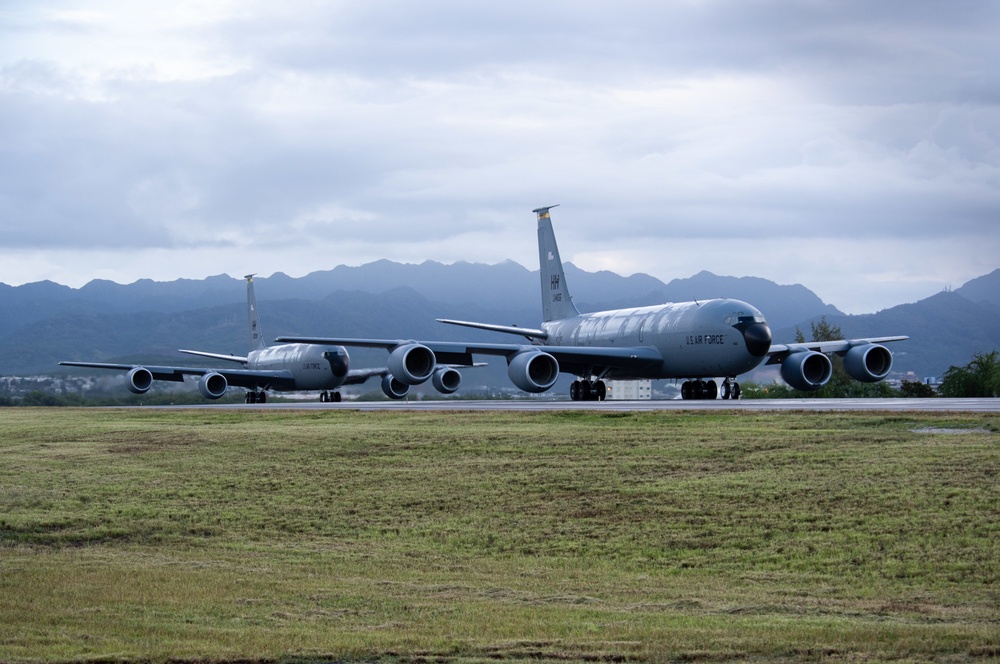 Hawaiian Raptors hold fighter exercise with Alaska-based ‘Aggressors’
