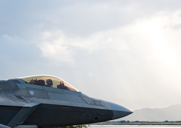 Hawaiian Raptors hold fighter exercise with Alaska-based ‘Aggressors’