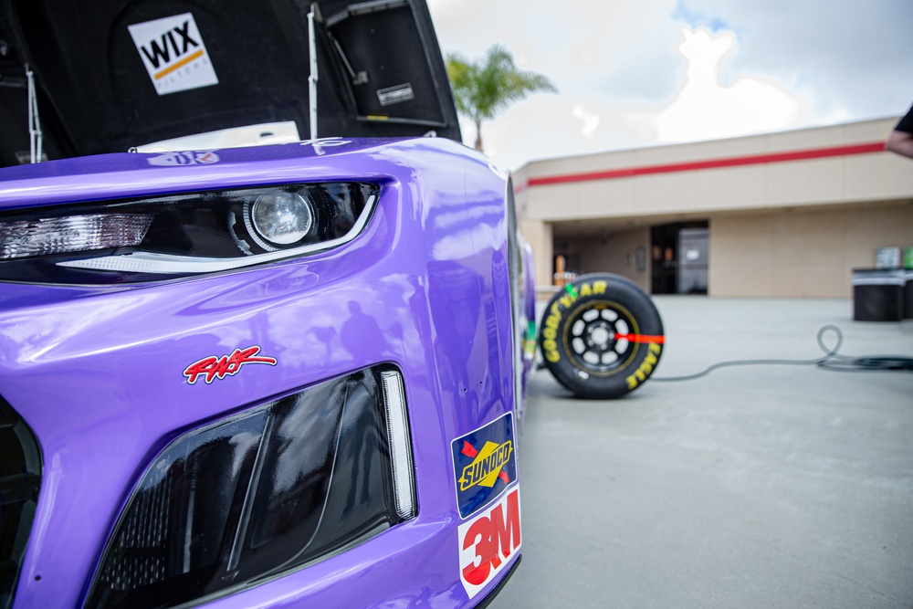 A race to Miramar: Josh Bilicki and team visits