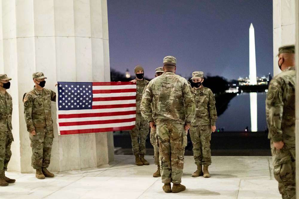 Reenlistments at the Lincoln Memorial
