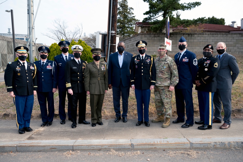 Secretary Austin Greets Military Personnel in South Korea