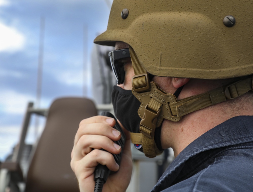 Benfold Conducts Training Exercise
