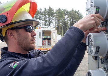 Power Comes to New Mobile Home Park for Fire Survivors