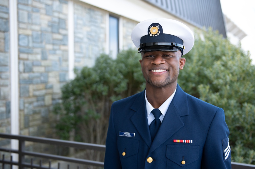 Seaman Quandarius Weems earns Coast Guard Honor Graduate for Charlie-200