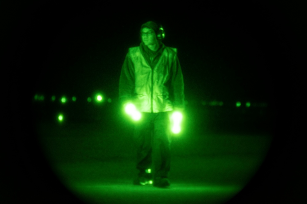 Going Dark; 9the EBS conducts BTF night training ops