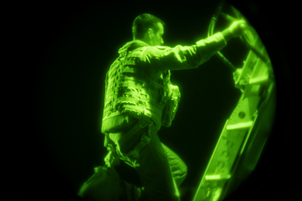 Going Dark; 9the EBS conducts BTF night training ops